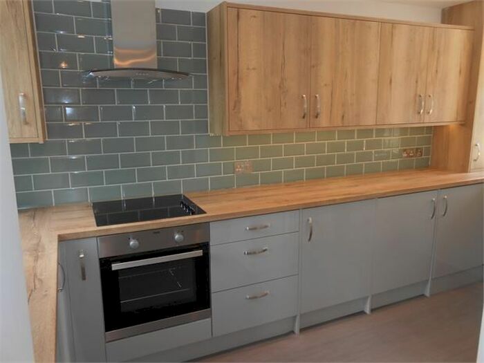 1 Bedroom Flat To Rent In Walter Road, Swansea, SA1