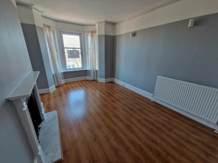 1 Bedroom Flat To Rent In Albyn Grove, City Centre, Aberdeen, AB10