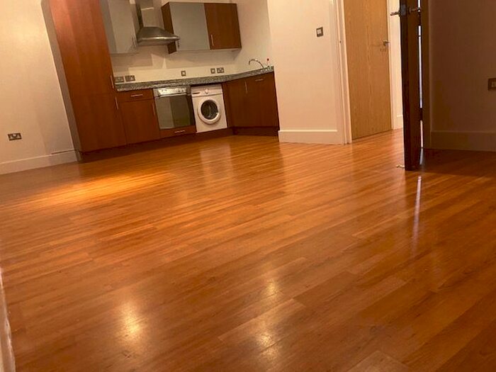 2 Bedroom Flat To Rent In Alscot Road, London, SE1