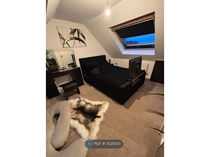 2 Bedroom Maisonette To Rent In Salterton Rd, Exmouth, EX8