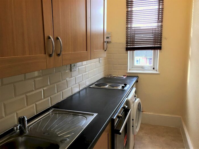 Studio To Rent In Tachbrook Road, Leamington Spa, CV31
