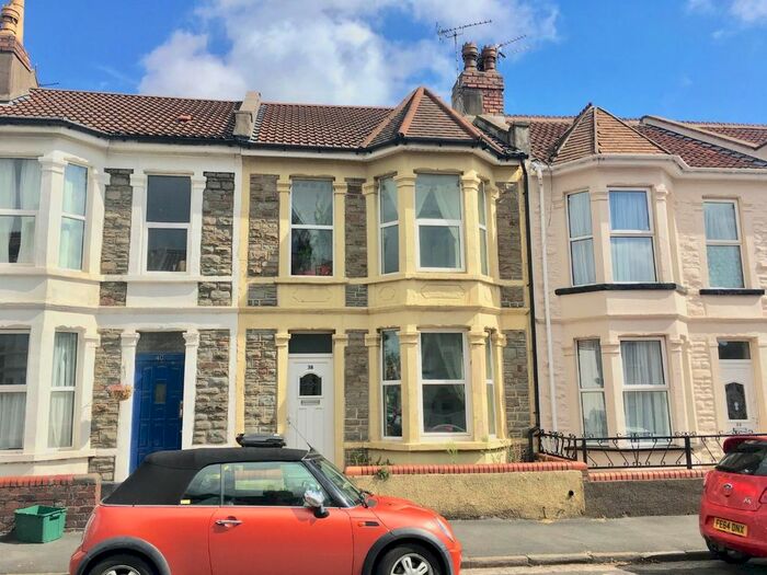 3 Bedroom Property To Rent In Gilbert Road, Redfield, Bristol, BS5