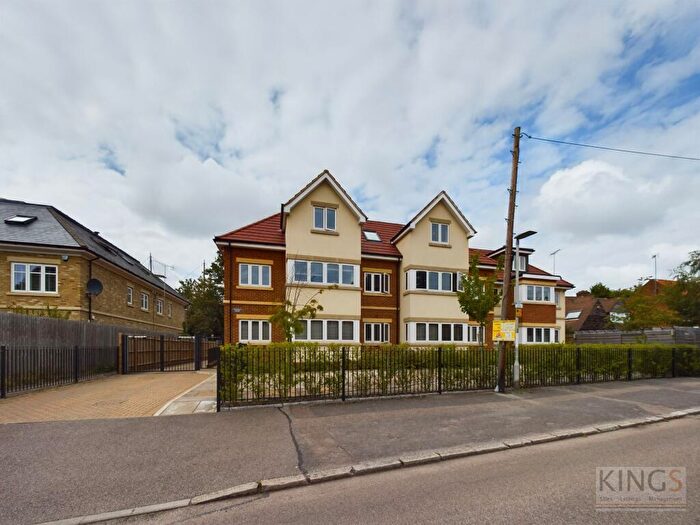 2 Bedroom Apartment To Rent In Highfield House, Roe Green Lane, AL10