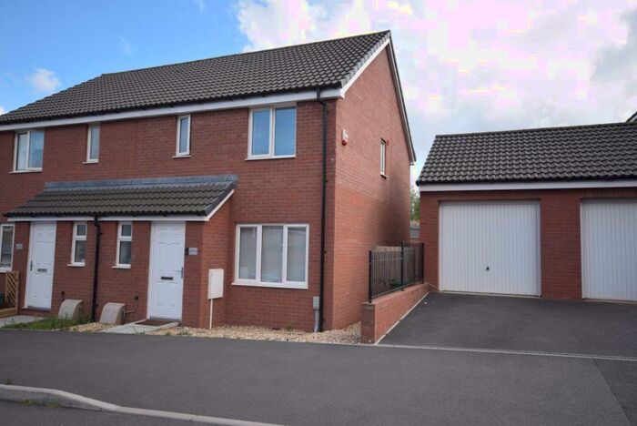 3 Bedroom House To Rent In Pincombe Road, Bideford, EX39