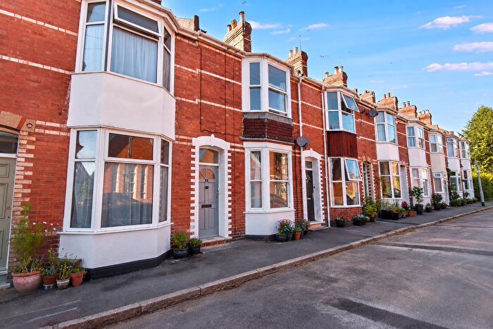 3 Bedroom Terraced House For Sale In Temple Road, Exeter, EX2