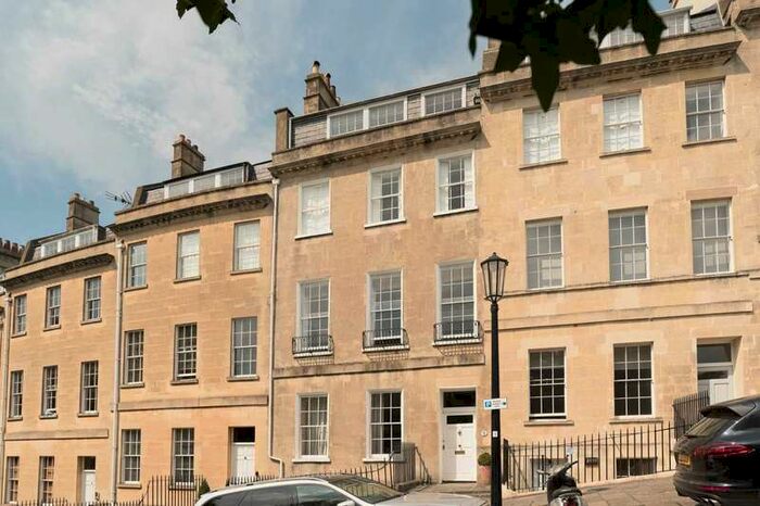 3 Bedroom Apartment To Rent In Lansdown Place West, BA1
