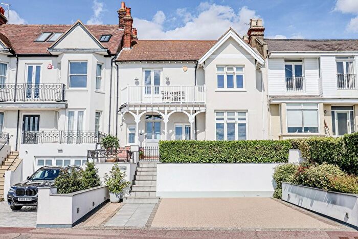 4 Bedroom Terraced House For Sale In Cliff Parade, Leigh-On-Sea, SS9