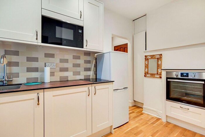 Studio To Rent In Bath Terrace, Borough, London, SE1