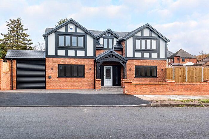 4 Bedroom Detached House For Sale In Grove Vale Avenue, Great Barr, Birmingham, B43