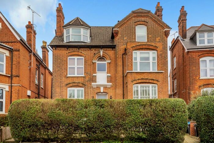 1 Bedroom Flat To Rent In Harold Road London, SE19