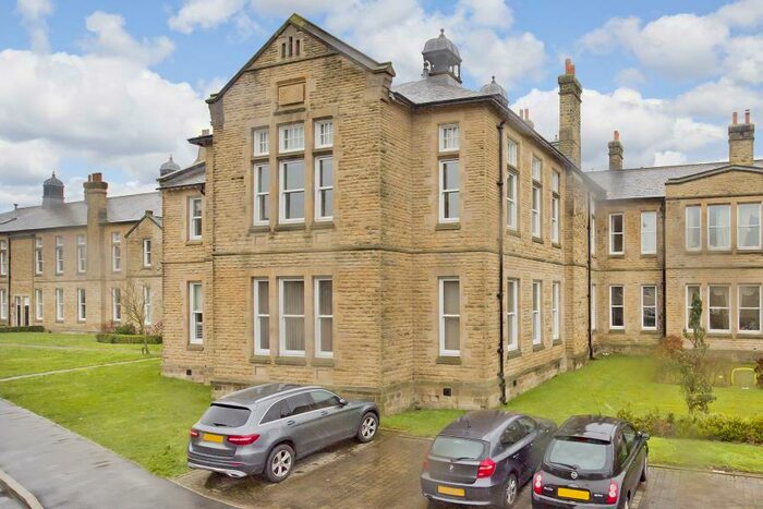 2 Bedroom Flat To Rent In Menston, Ilkley, West Yorkshire, LS29