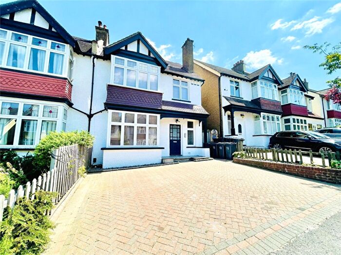 1 Bedroom Flat For Sale In Mayfield Road, South Croydon, Sanderstead, CR2