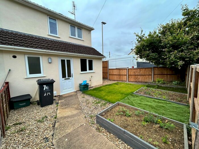 2 Bedroom Property To Rent In Birchall Avenue, Matson, Gloucester, GL4