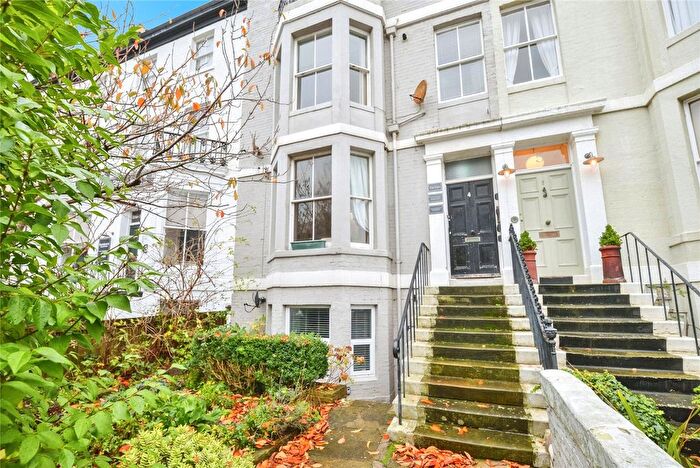 2 Bedroom Flat For Sale In Havelock Place, Whitby, North Yorkshire, YO21