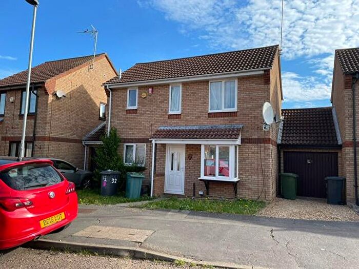 3 Bedroom House To Rent In Mardale Gardens, Peterborough, PE4