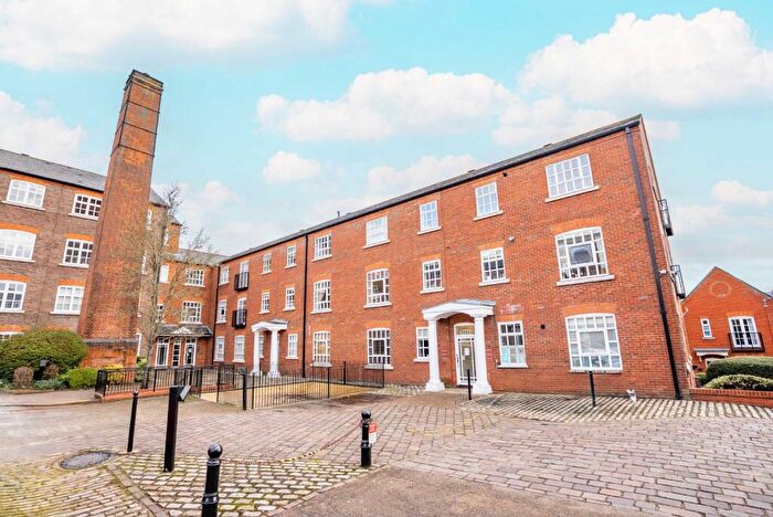 2 Bedroom Apartment For Sale In Milliners Court, Lattimore Road, St. Albans, Hertfordshire, AL1