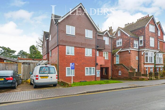 1 Bedroom Apartment To Rent In Buckingham Court, AL1