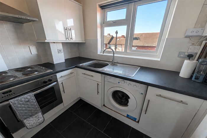 1 Bedroom Apartment To Rent In Broughton Street, Beeston, NG9