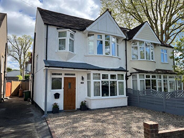 3 Bedroom Semi Detached House For Sale In Demesne Road, Wallington, SM6