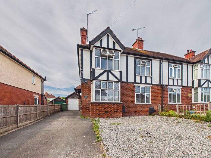 3 Bedroom Semi-Detached House For Sale In Ledbury Road, Hereford, HR1