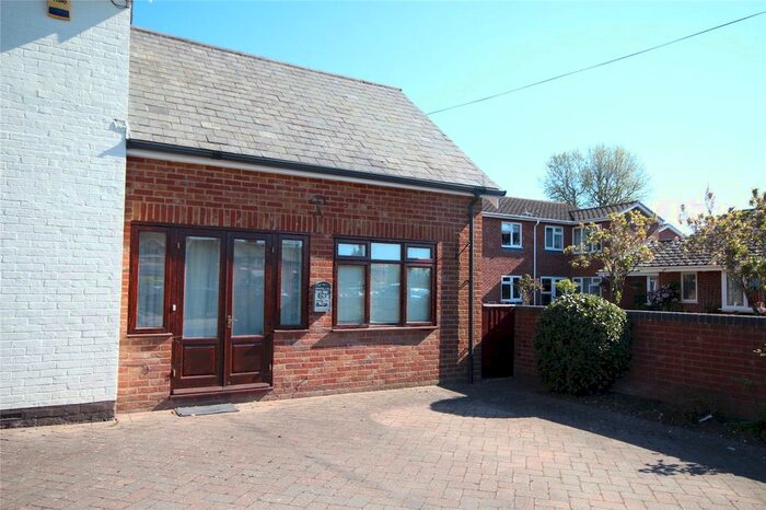 1 Bedroom Bungalow To Rent In Bickerley Road, Ringwood, Hampshire, BH24
