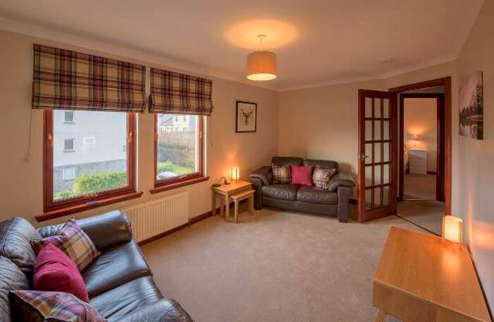 2 Bedroom Flat To Rent In Picktillum Avenue, City Centre, Aberdeen, AB25