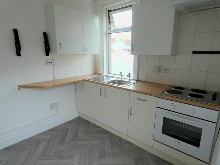 1 Bedroom Flat To Rent In Woodplumpton Road, Ashton-On-Ribble, Preston, PR2