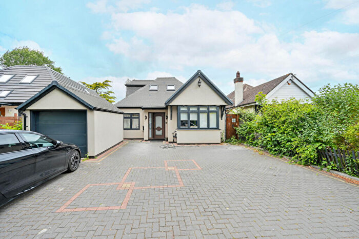 5 Bedroom Bungalow For Sale In Salisbury Road, Worcester Park, KT4
