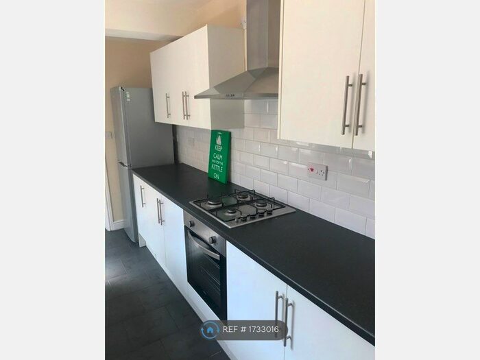 4 Bedroom Semi-Detached House To Rent In St. Georges Road, Coventry, CV1