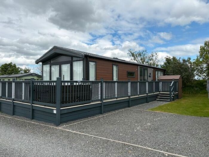 2 Bedroom Lodge For Sale In East Heslerton, Malton, YO17
