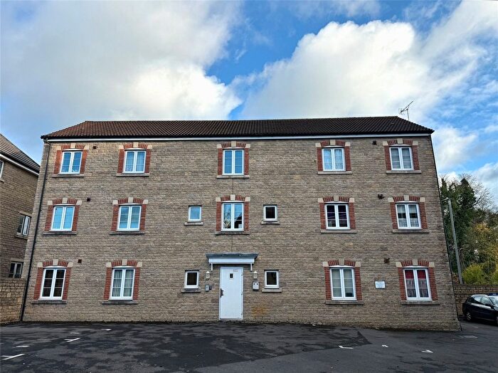 2 Bedroom Flat For Sale In Ellworthy Court, Frome, Somerset, BA11