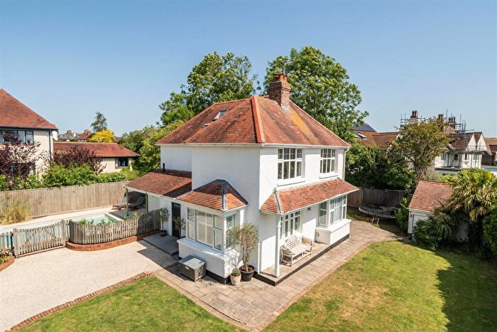 5 Bedroom Detached House For Sale In Cranford Avenue, Exmouth, EX8