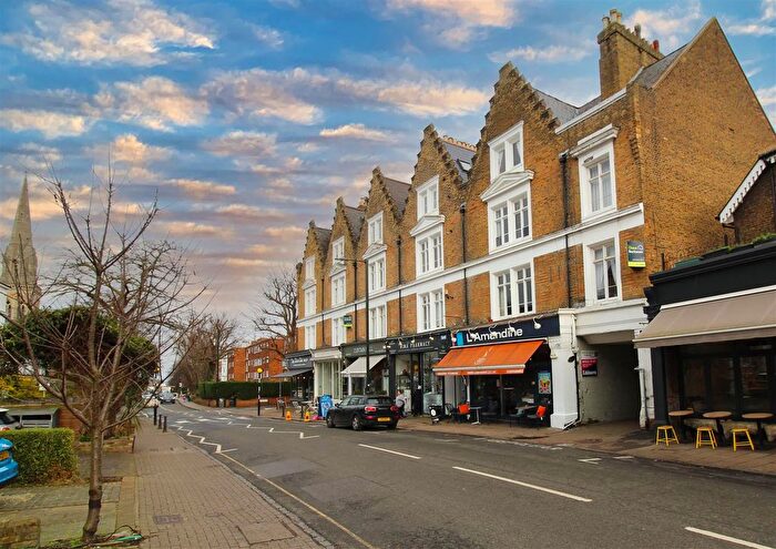 1 Bedroom Flat To Rent In Friars Stile Road, Richmond, TW10