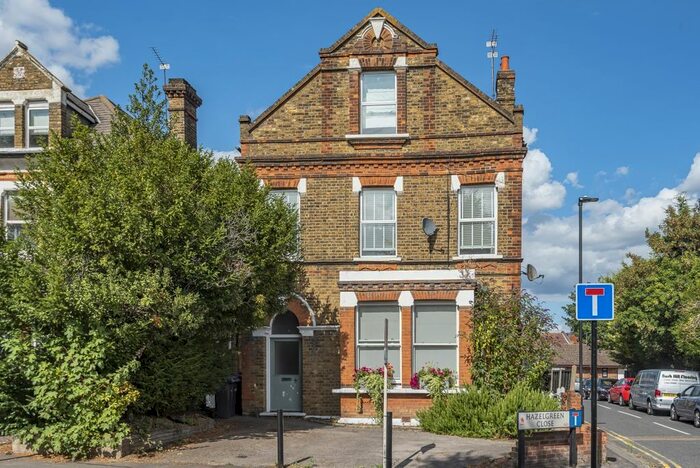2 Bedroom Flat To Rent In Station Road, London, N21