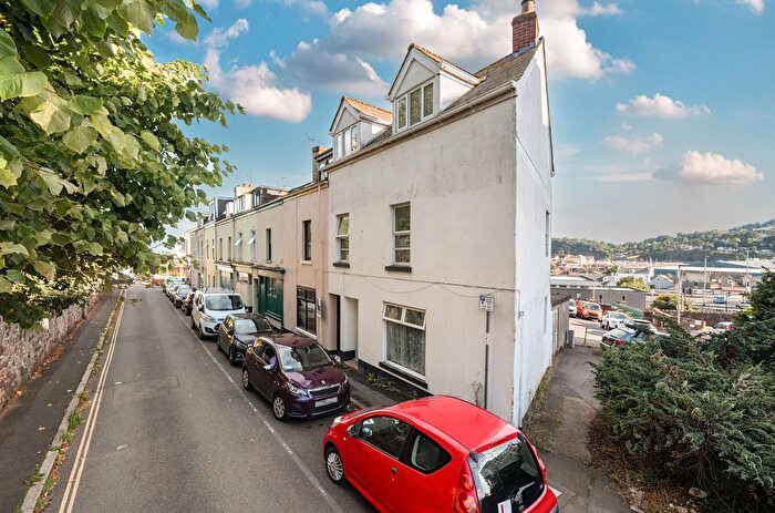 3 Bedroom End Terrace House For Sale In Bitton Park Road, Teignmouth, Devon, TQ14