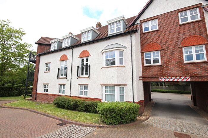 2 Bedroom Flat To Rent In Ascot Drive, Letchworth Garden City, SG6