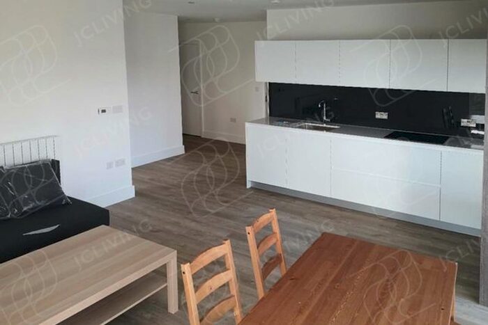 2 Bedroom Flat To Rent In Pegler Square, London, SE3