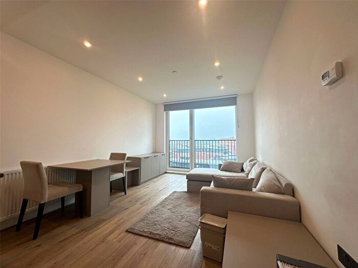 2 Bedroom Flat To Rent In Shadwell Street, Birmingham, B4