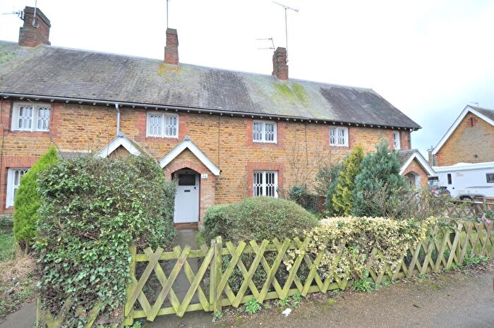 2 Bedroom Cottage To Rent In Sywell, Northamptonshire, NN6