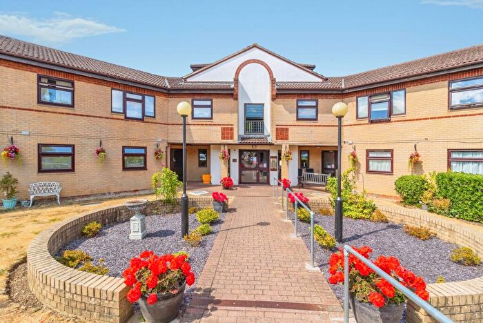 1 Bedroom Flat For Sale In Flintergill Court, Heelands, Milton Keynes, Buckinghamshire, MK13