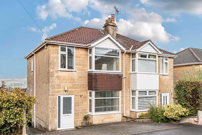 3 Bedroom Semi-Detached House For Sale In Stirtingale Avenue, Bath, BA2