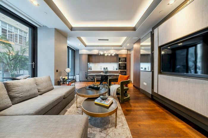 2 Bedroom Flat To Rent In Bolsover Street, Fitzrovia, W1W