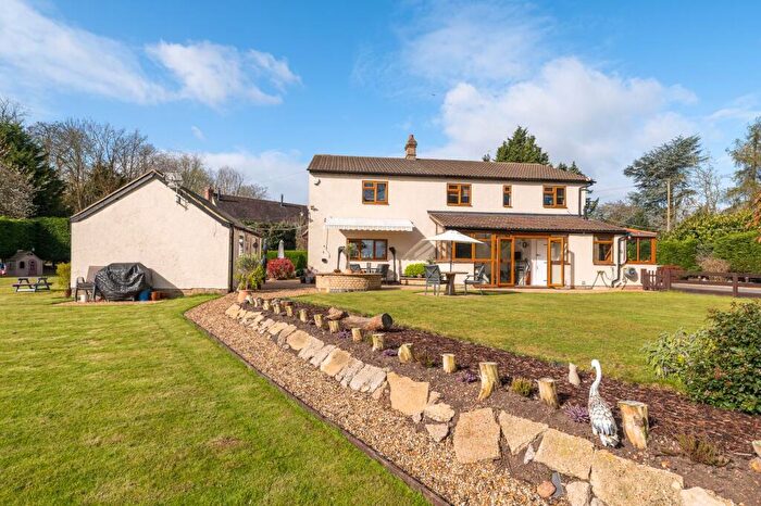5 Bedroom Detached House For Sale In Grange Road, Blunham, Bedfordshire, MK44