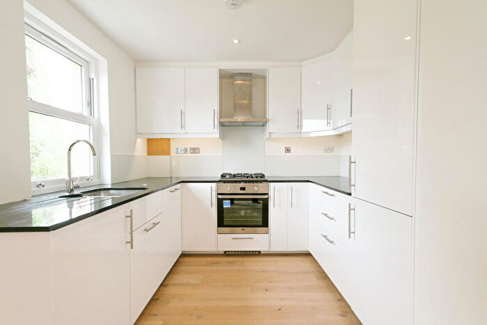 1 Bedroom Flat To Rent In Elsie Road, East Dulwich, SE22