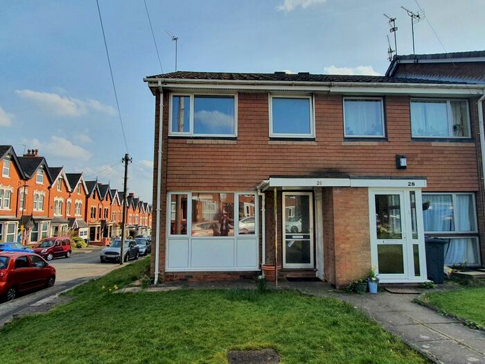 3 Bedroom Semi-Detached House To Rent In Milford Road, Harborne, Birmingham, B17