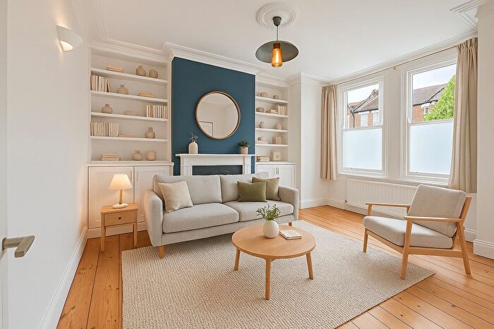 3 Bedroom End Of Terrace House To Rent In Strathleven Road, London, SW2