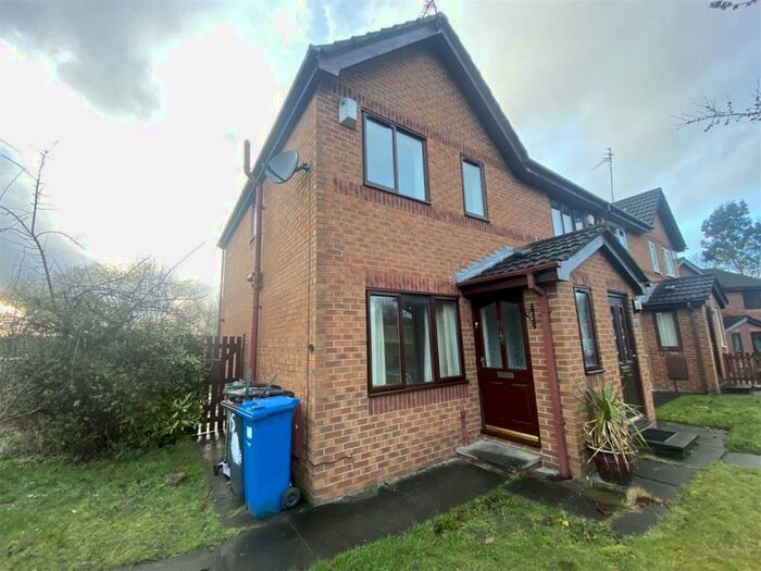 2 Bedroom Semi-Detached House To Rent In Beverley Close, Whitefield, Manchester, M45