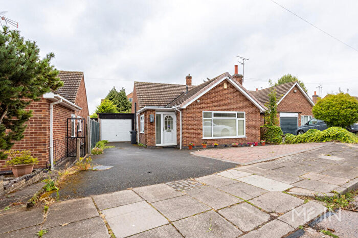 2 Bedroom Bungalow For Sale In Oakside Close, Leicester, Leicester, LE5