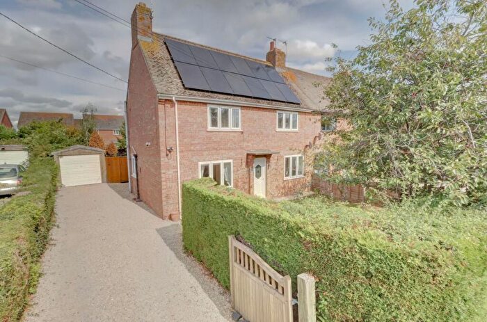 3 Bedroom Semi-Detached House For Sale In Thame Road, Towersey, Thame, Oxfordshire, OX9