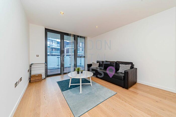 2 Bedroom Apartment To Rent In Sequoia House, Quebec Way London, SE16